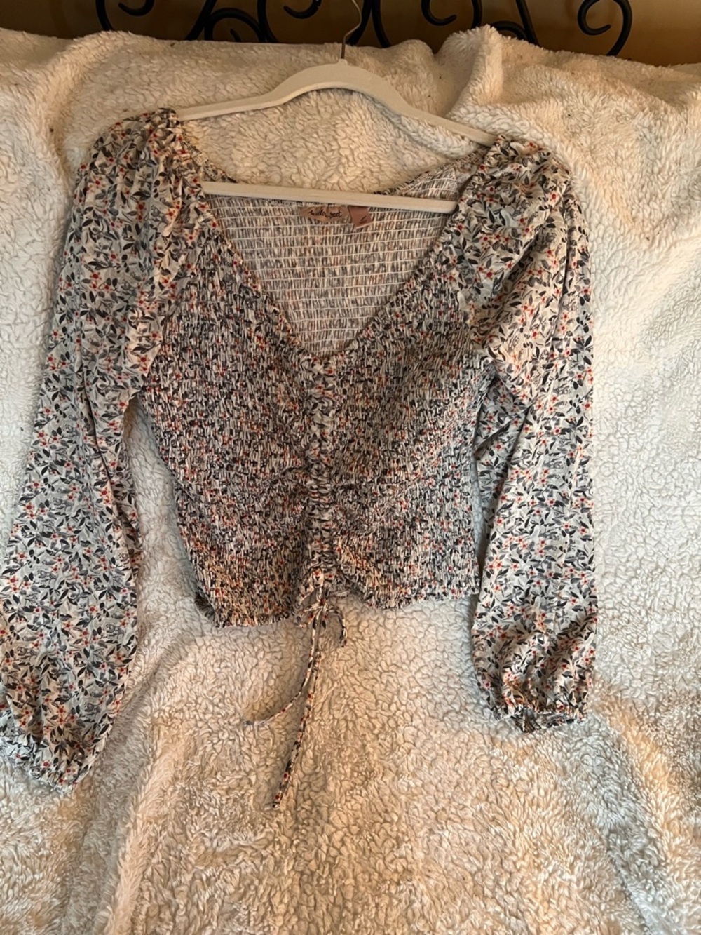 Willow White Floral Smocked V-Neck Puff Sleeve Top